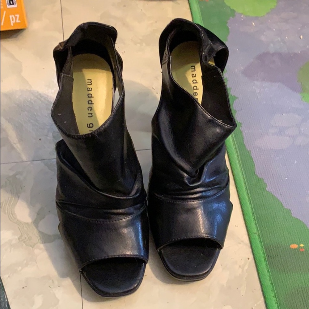 Black open toed heels